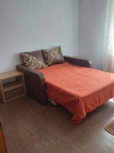 Apartament 3 camere decomandat mobilat zona centrala în Bistrița